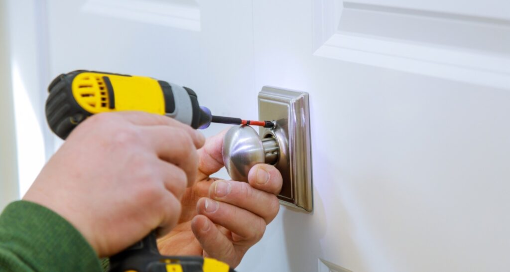 How do Locksmith Make Car Keys