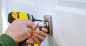 How do Locksmith Make Car Keys